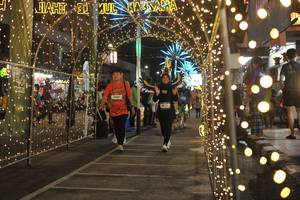 BIB: 3088, 3415
                            <button type="button" onclick="openModal(26274621)" class="btn btn-primary btn-sm float-right btn-popup" data-toggle="modal" data-target=".modal-high-quality">
                        <i class="fas fa-shopping-cart"></i> Add to Cart
                    </button>
                                            <button type="button" onclick="isThisMe(26274621, true)" class="btn btn-success btn-sm float-right btn-popup btn-isme hidden" data-toggle="tooltip" data-placement="bottom" title="นี่คือรูปของคุณใช่ไหม คลิกที่นี่เพื่อเอาเข้าอัลบั้ม">
                        <i class="fas fa-plus"></i> Add to album
                    </button>
                    <button type="button" onclick="isThisMe(26274621, false)" class="btn btn-warning btn-sm float-right btn-popup btn-isnotme hidden">
                        <i class="fas fa-ban"></i> Remove from album
                    </button>